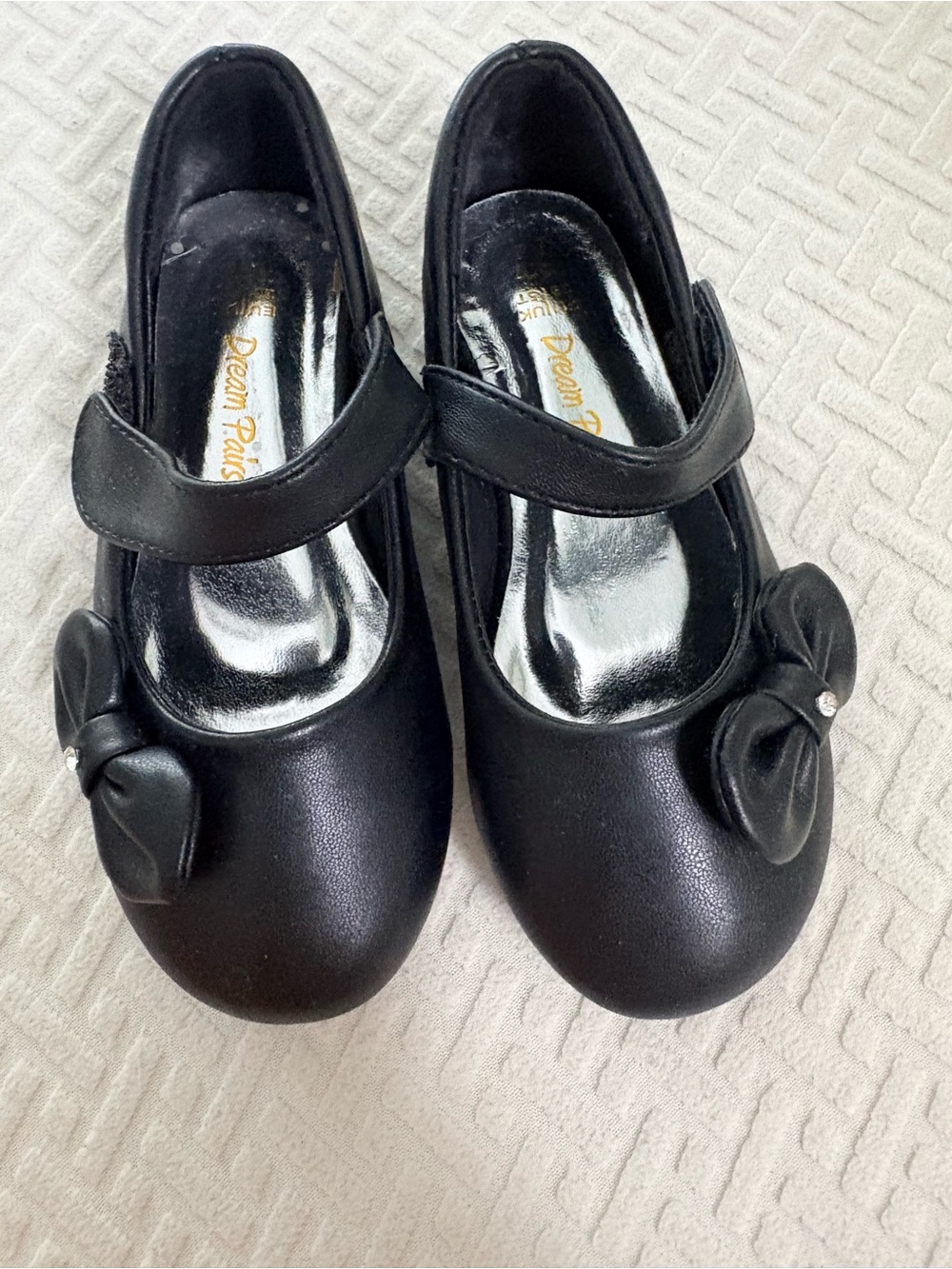 Dream Pairs Black Girls' Mary Jane Dress Shoes with Bow Accent